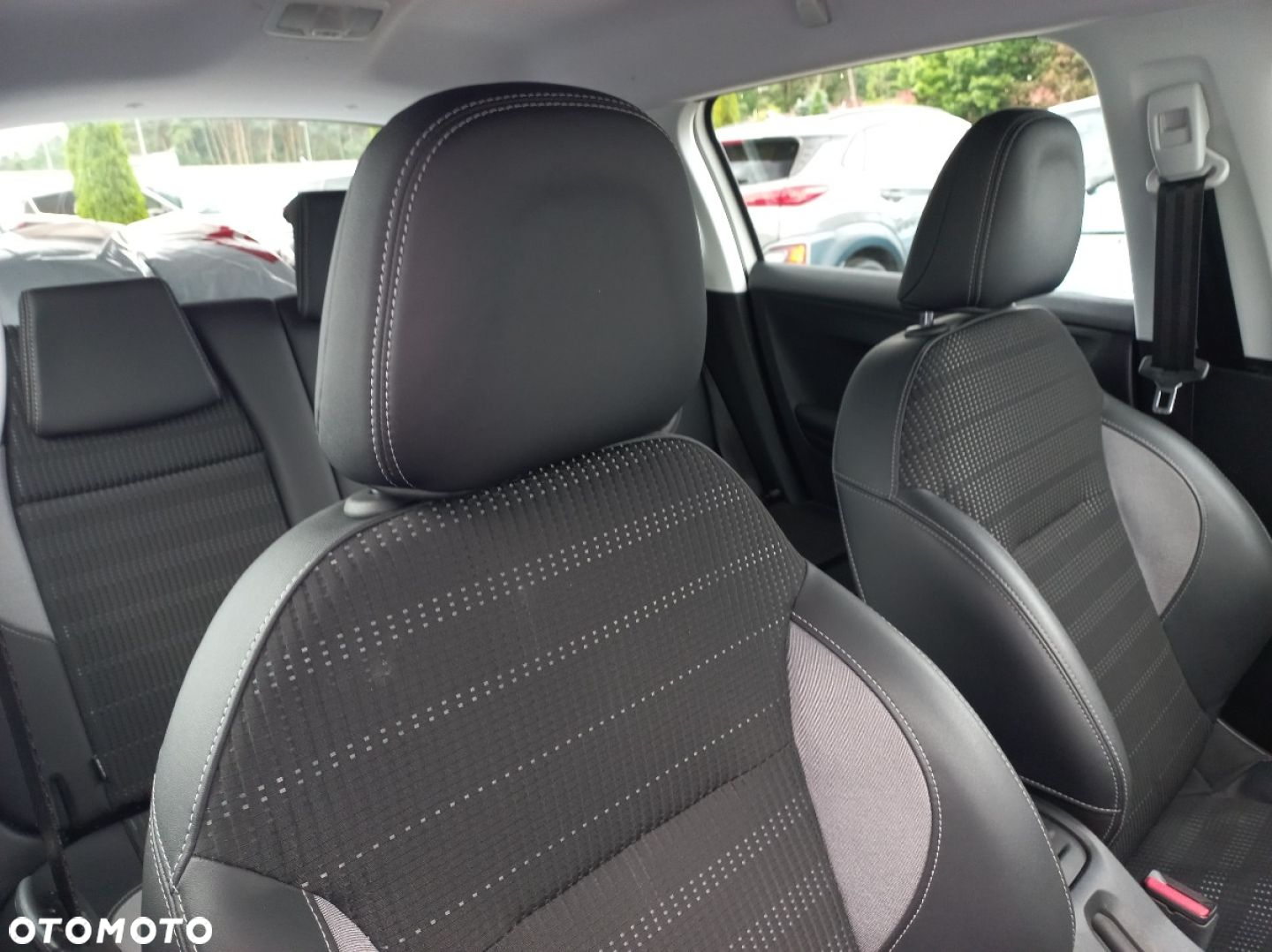 Peugeot 2008 - 15