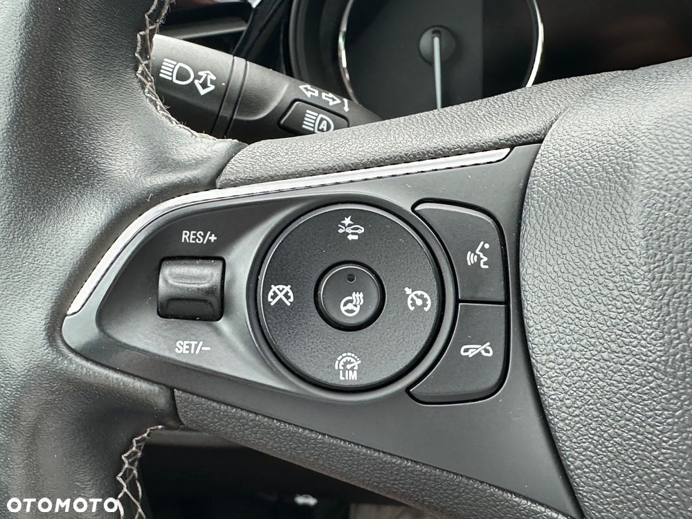 Opel Insignia 1.6 CDTI Innovation S&S - 17