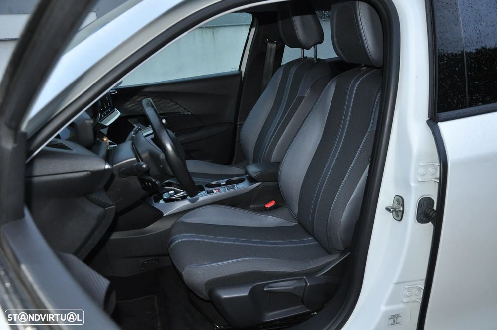 Peugeot e-2008 50 kWh Allure Pack - 25