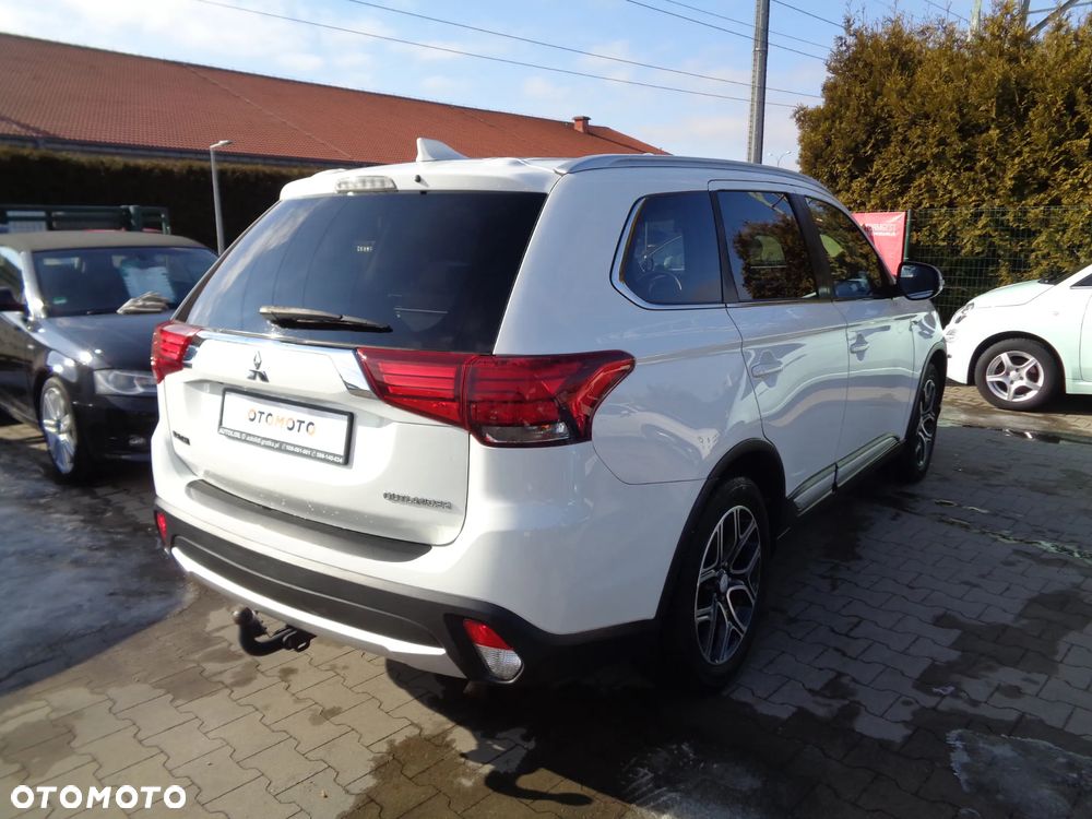 Mitsubishi Outlander 2.0 2WD Diamant Edition - 9
