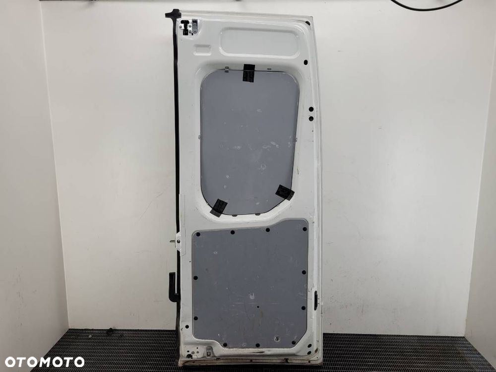DRZWI TYLNE LEWE IVECO DAILY VI KOMPLETNE L2H3 - 11
