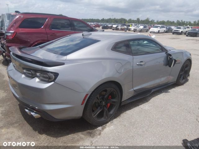 Chevrolet Camaro - 4