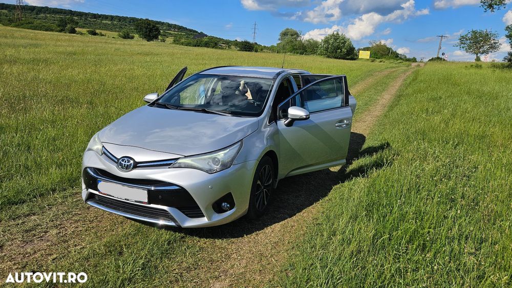 Toyota Avensis Touring Sports 1.8 Multidrive S Edition S+ - 7
