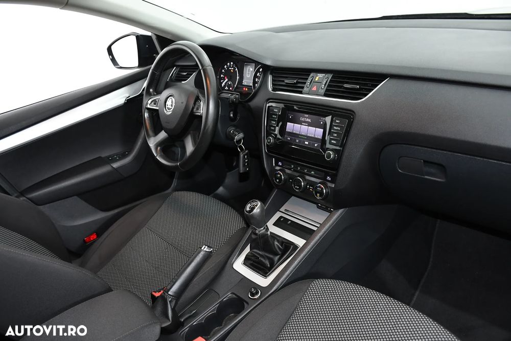 Skoda Octavia 1.6 TDI Business - 5