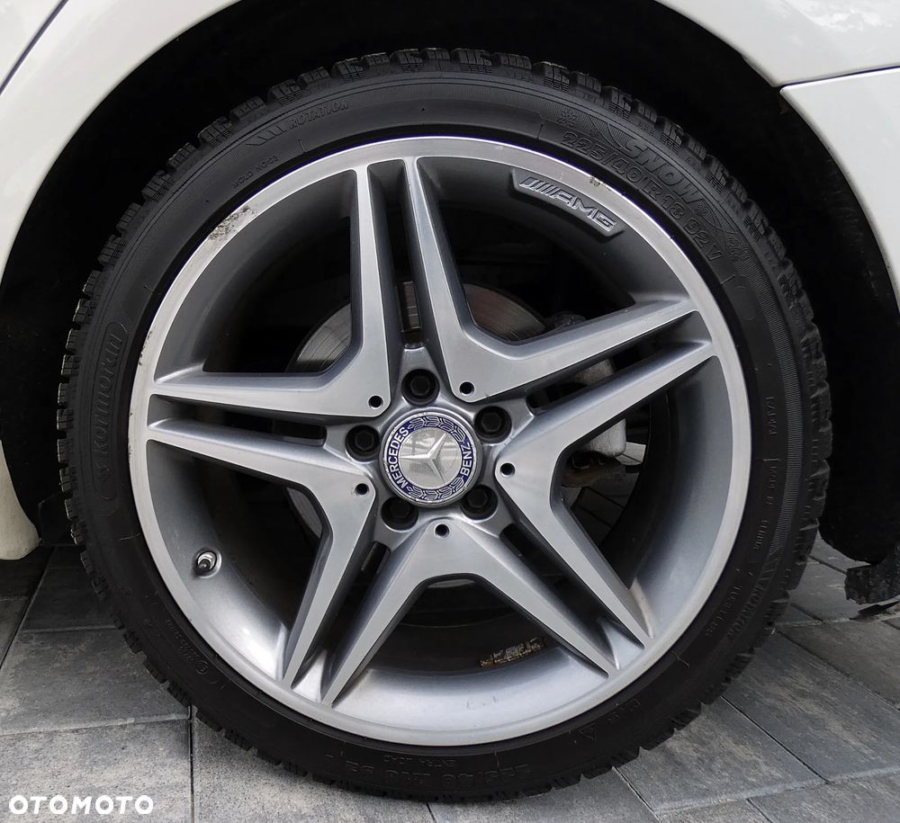 Mercedes-Benz CLA 200 7G-DCT AMG Line - 21