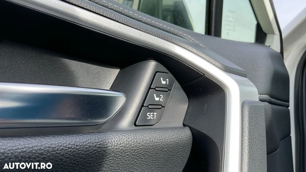 Toyota RAV4 - 38