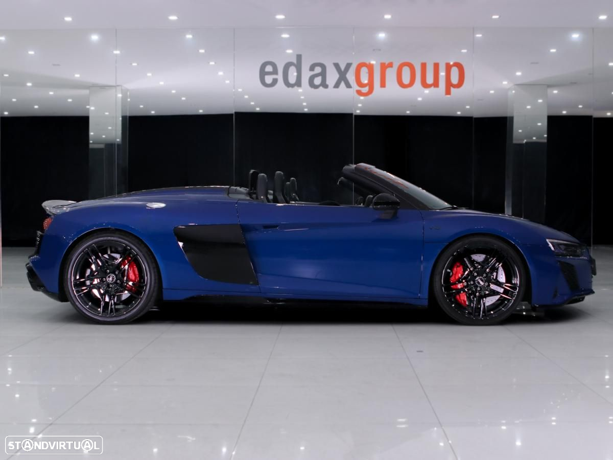 Audi R8 Spyder 5.2 FSi V10 S tronic Plus - 2
