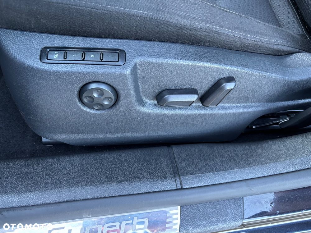 Skoda Superb 2.0 TDI Active - 22
