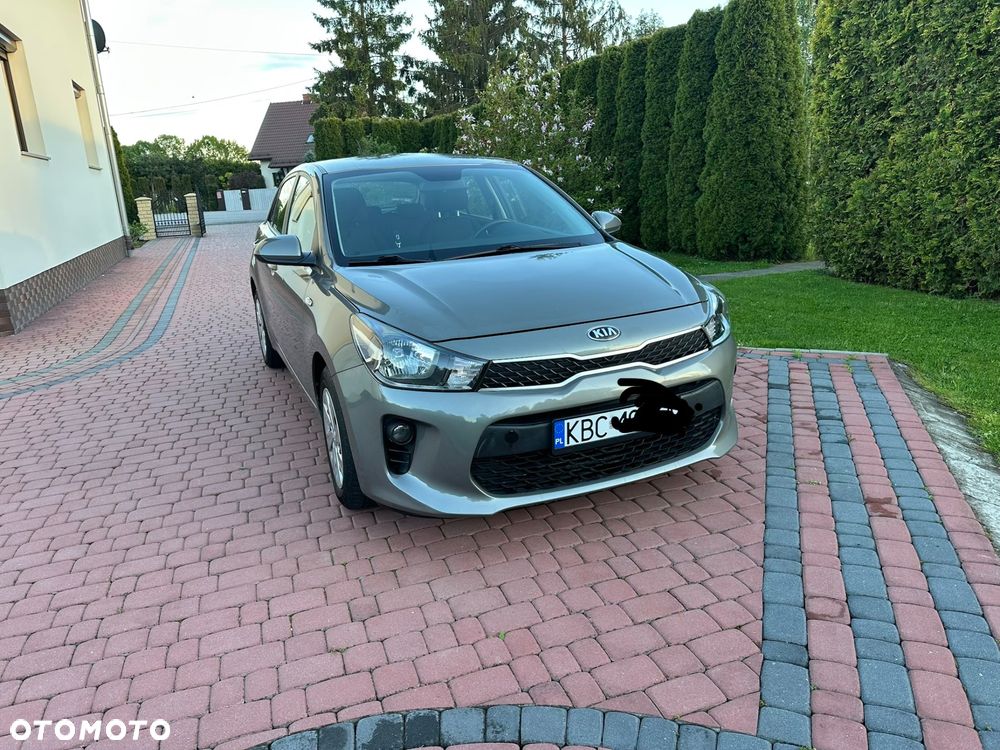 Kia Rio 1.2 L - 17