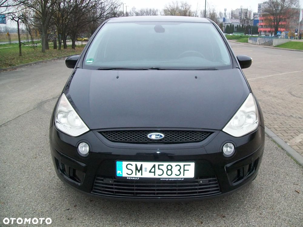 Ford S-Max - 13