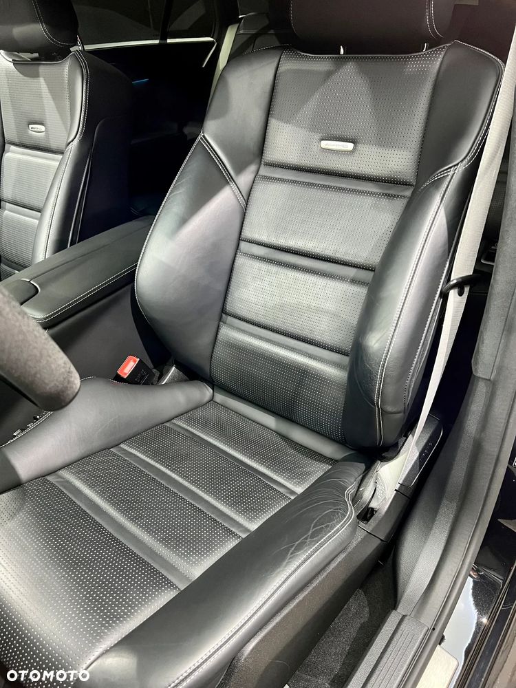 Mercedes-Benz CLS 63 AMG S 4-Matic - 16