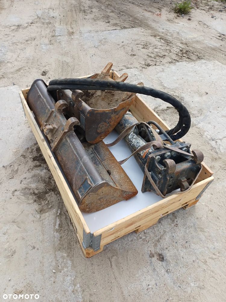 Bobcat E17 - 21
