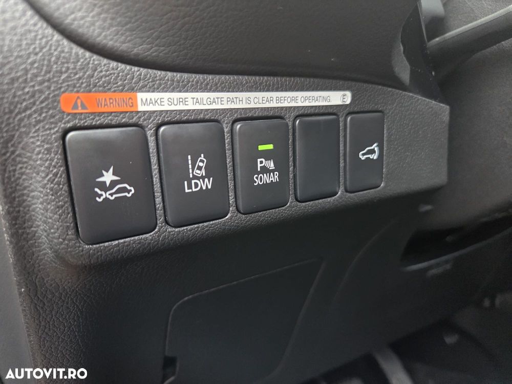 Mitsubishi Outlander 2.2 DI-D 4WD Automatik Top - 25