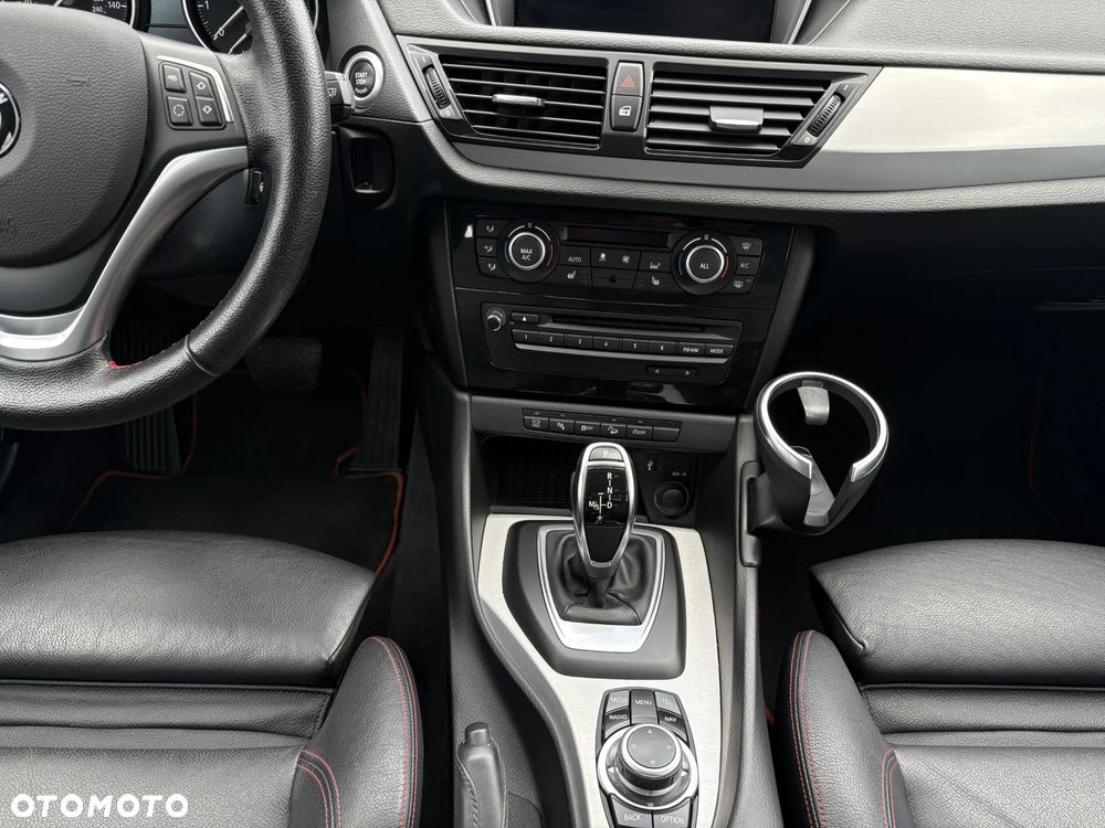 BMW X1 xDrive28i Sport Line - 15