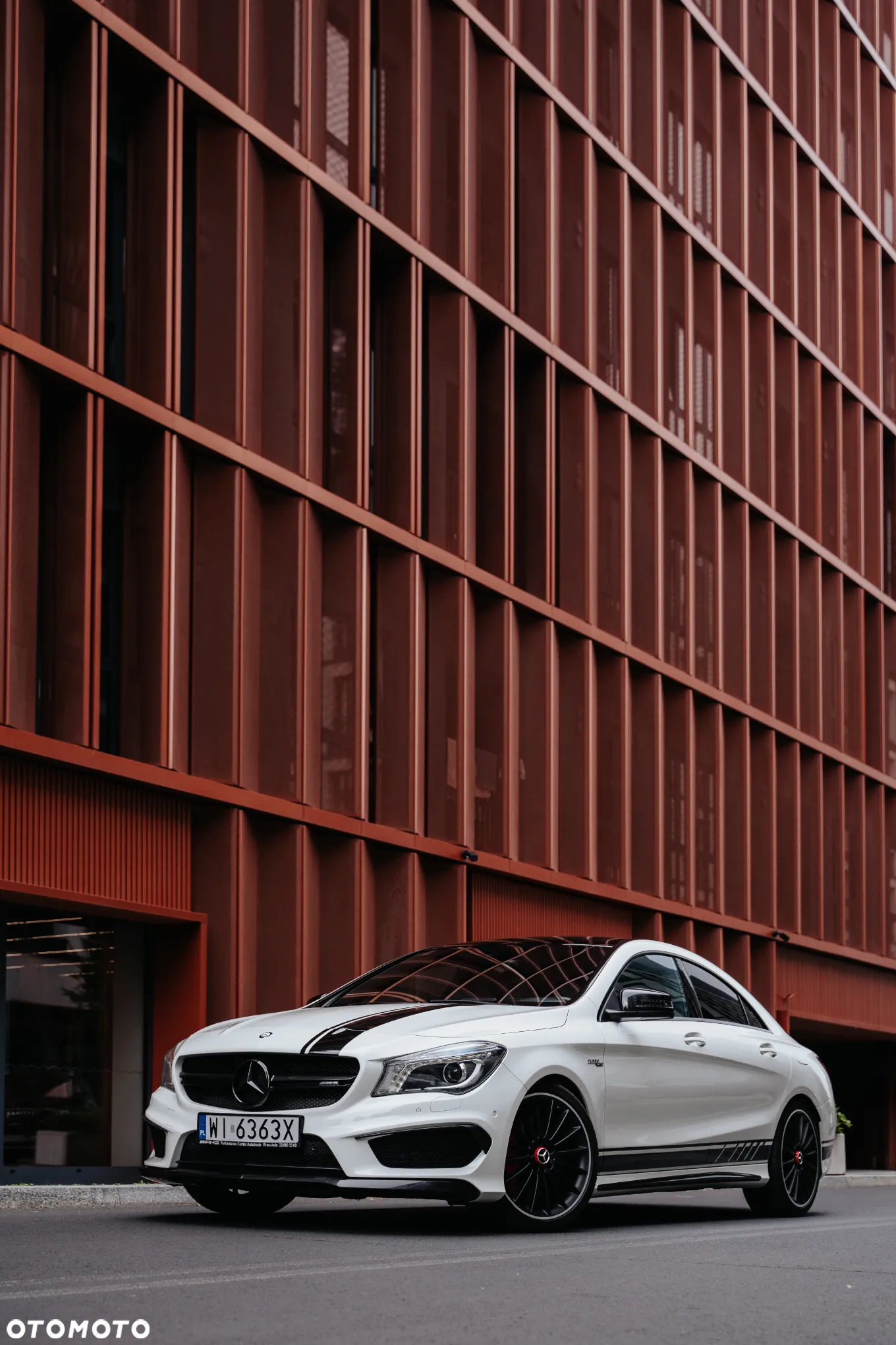 Mercedes-Benz CLA 45 AMG 4-Matic - 10