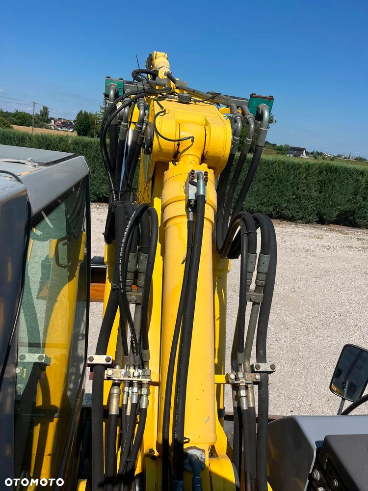 New Holland MH PLUS 18 TON - 17