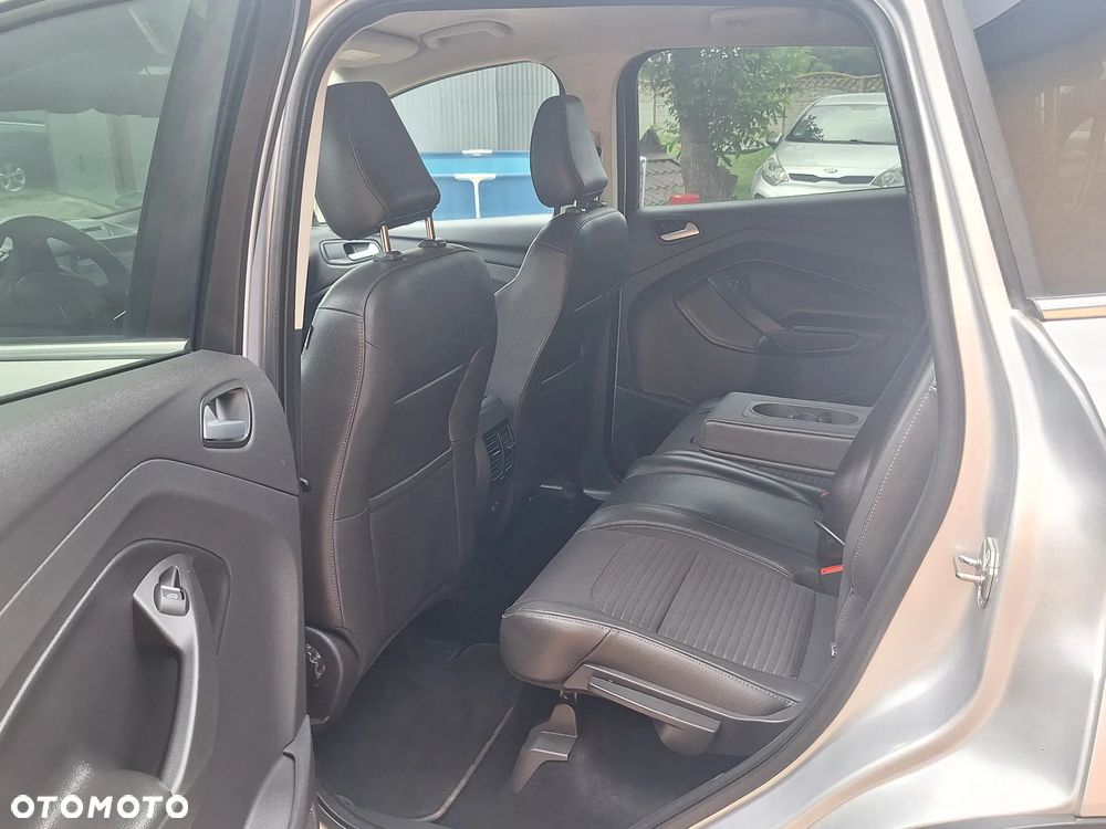 Ford Kuga 2.0 TDCi 4WD Titanium - 17
