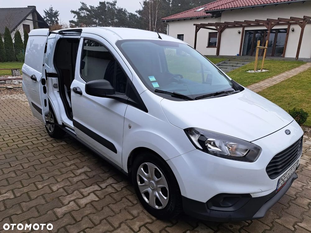 Ford Transit Courier - 4
