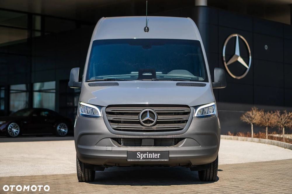 Mercedes-Benz Sprinter - 4