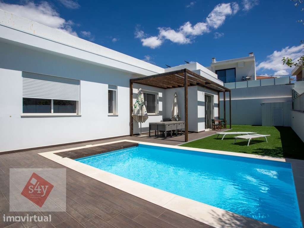 Moradia em Belverde - Piscina e Garagem! - Grande imagem: 4/59