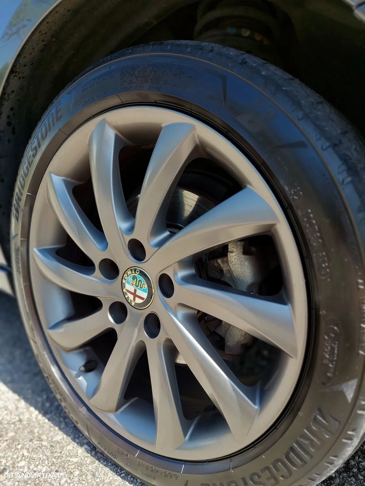 Alfa Romeo Giulietta 1.6 JTDM Veloce - 29