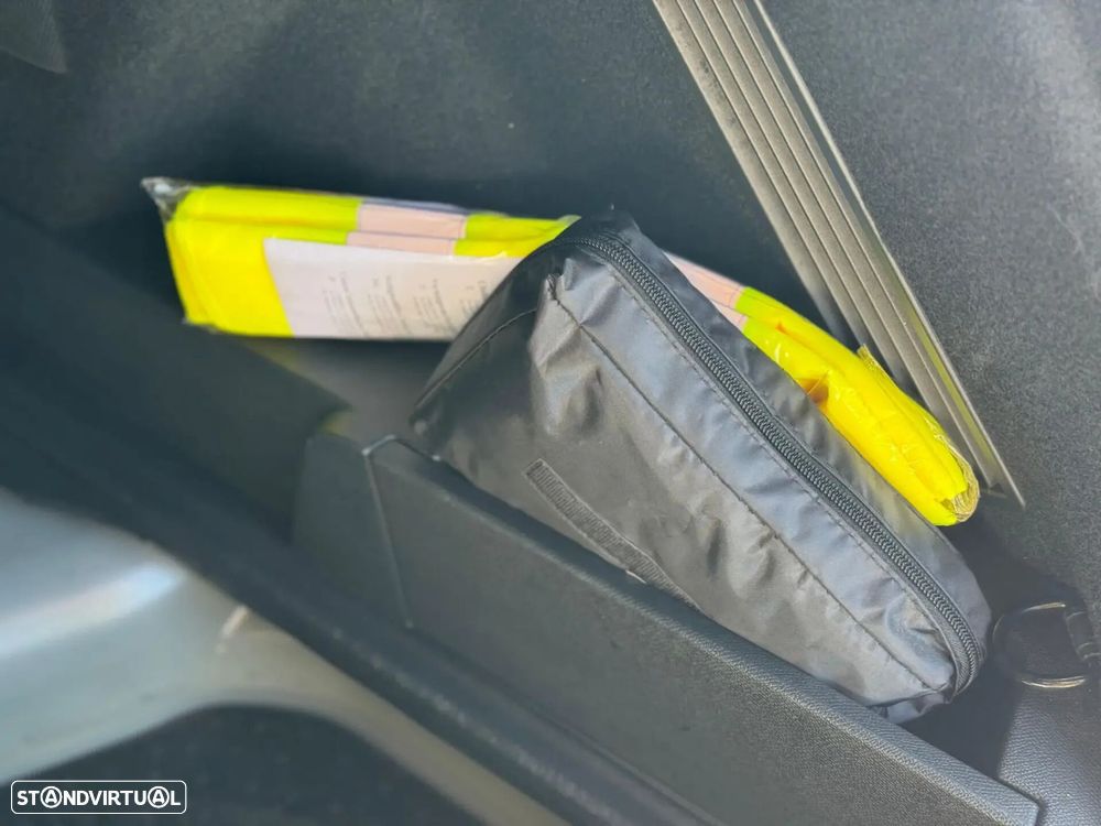 DS DS7 Crossback - 23