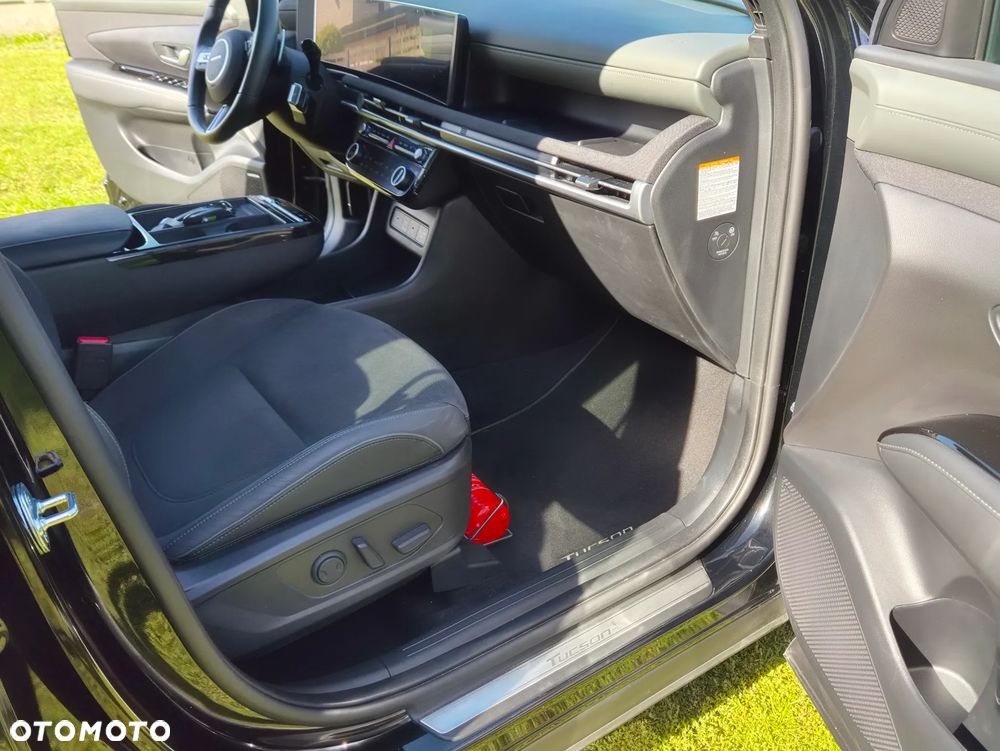 Hyundai Tucson 1.6 T-GDi HEV 20th Anniversary 2WD - 18