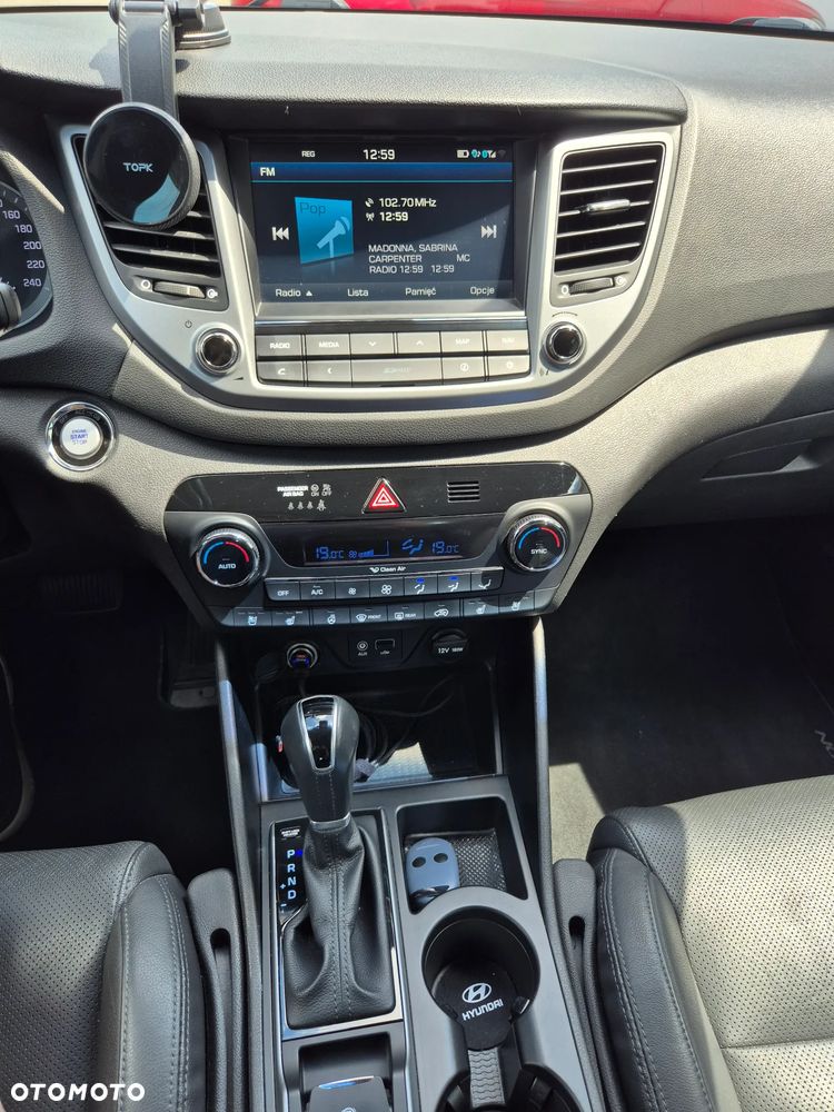 Hyundai Tucson blue 1.7 CRDi 2WD DCT Premium - 26