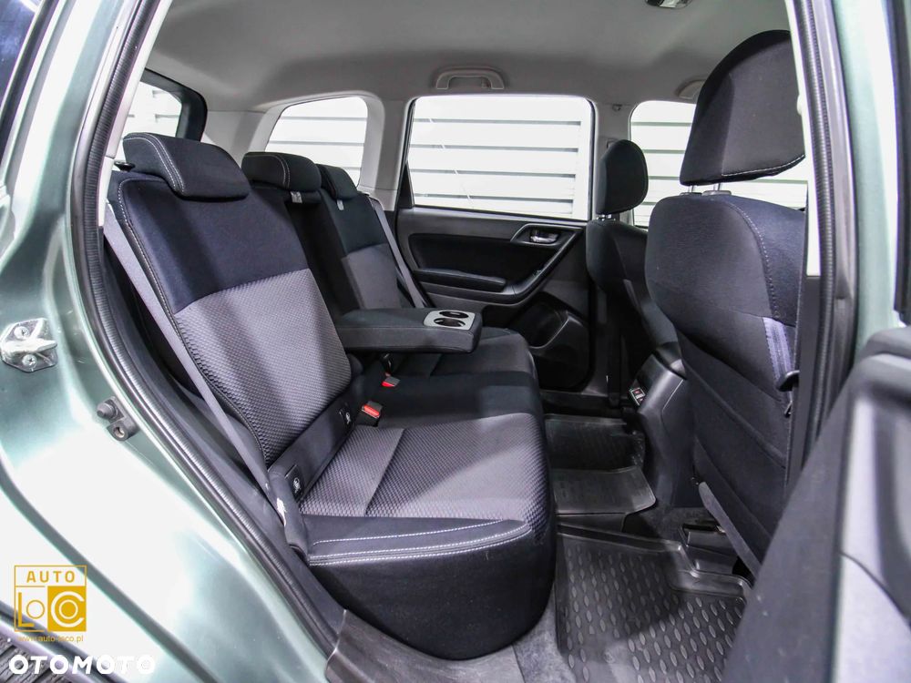Subaru Forester 2.0i Comfort Lineartronic - 11