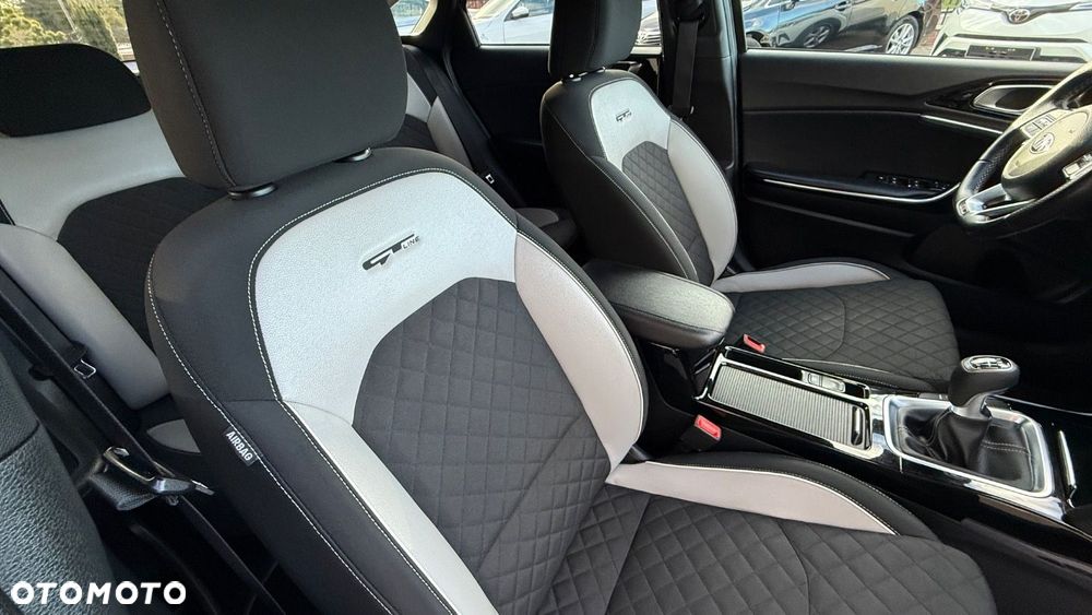 Kia ProCeed - 28