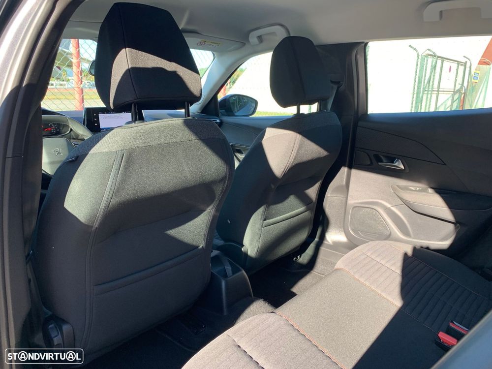 Peugeot 2008 1.2 PureTech Allure - 46