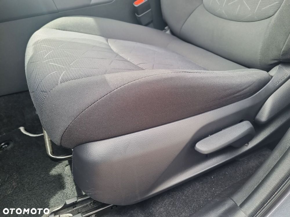 Toyota RAV4 - 24