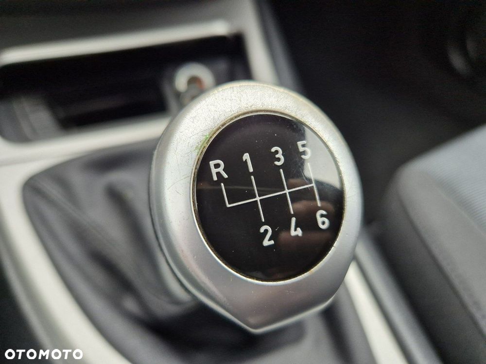 BMW Seria 1 116i - 16