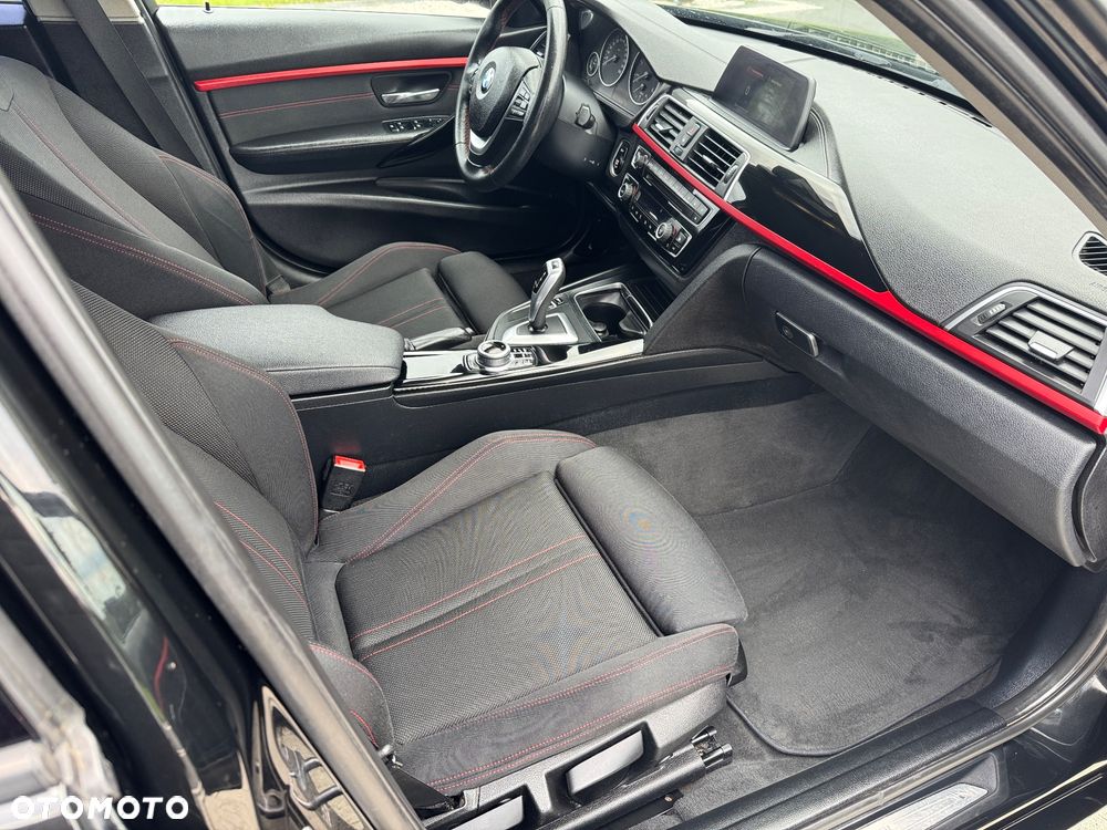 BMW Seria 3 318d Sport Line - 25