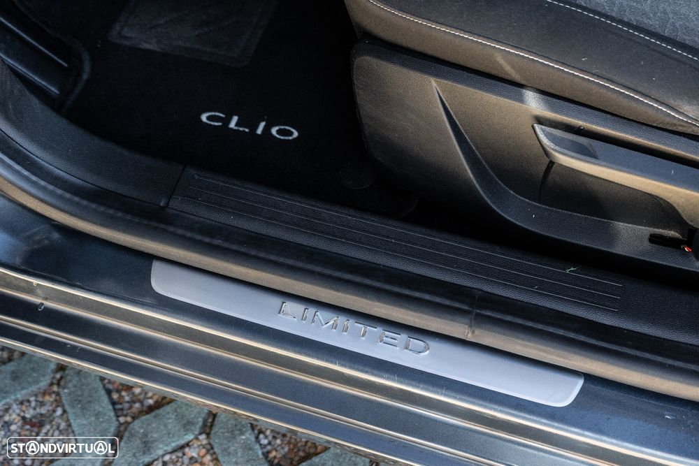 Renault Clio 1.0 TCe Limited Bi-Fuel - 23