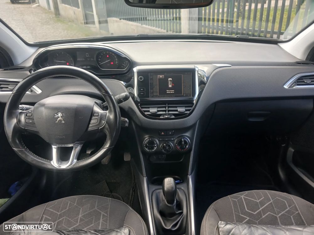 Peugeot 2008 1.6 BlueHDi Style - 15