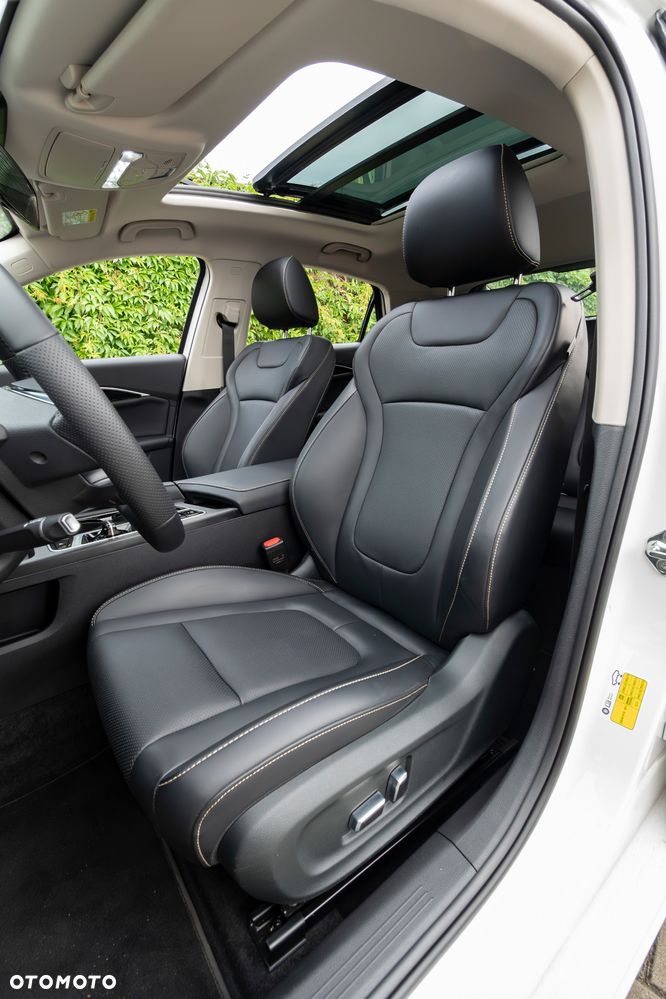Bestune B70 2.0T Elegance - 37