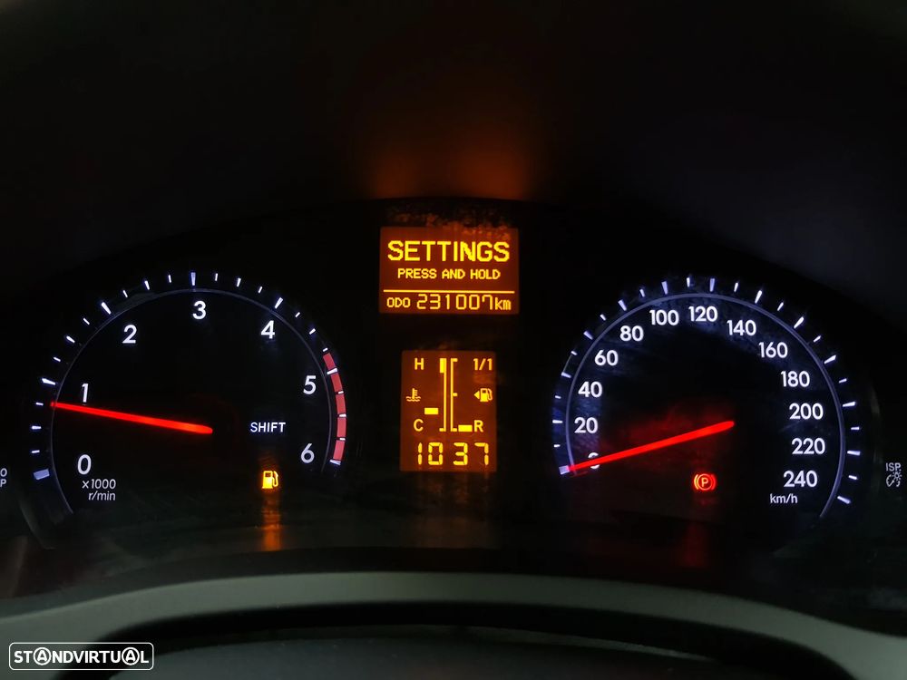 Toyota Avensis SW 2.0 D-4D Luxury+Navi - 26