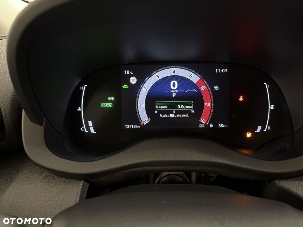 Toyota Yaris Hybrid 1.5 Style - 16
