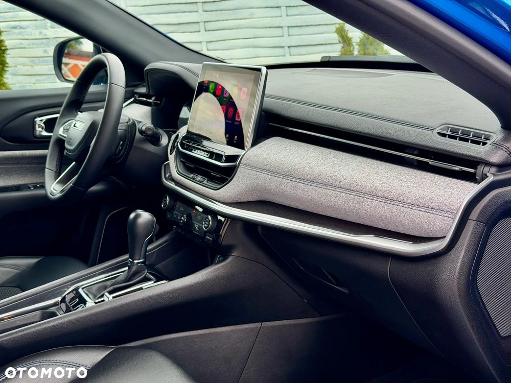 Jeep Compass - 12