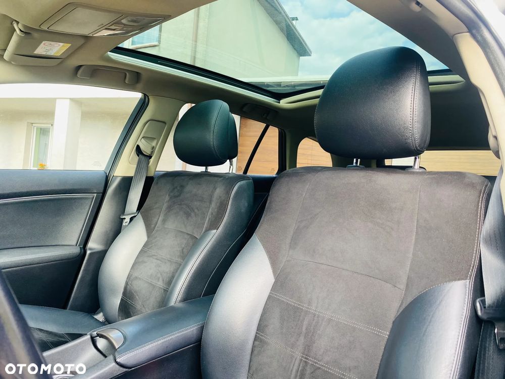 Toyota Avensis 2.0 D-4D Sol - 16