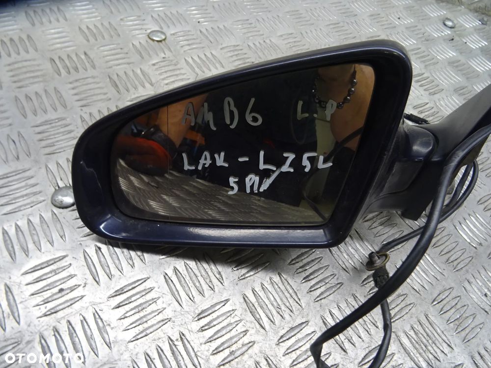 Audi A4 B6 LUSTERKO PRAWE 5PIN  LZ5L - 2