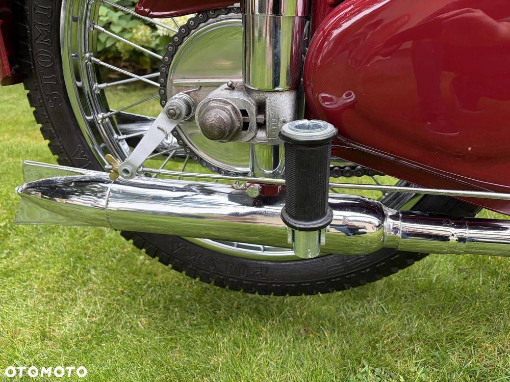 Jawa 250 - 23