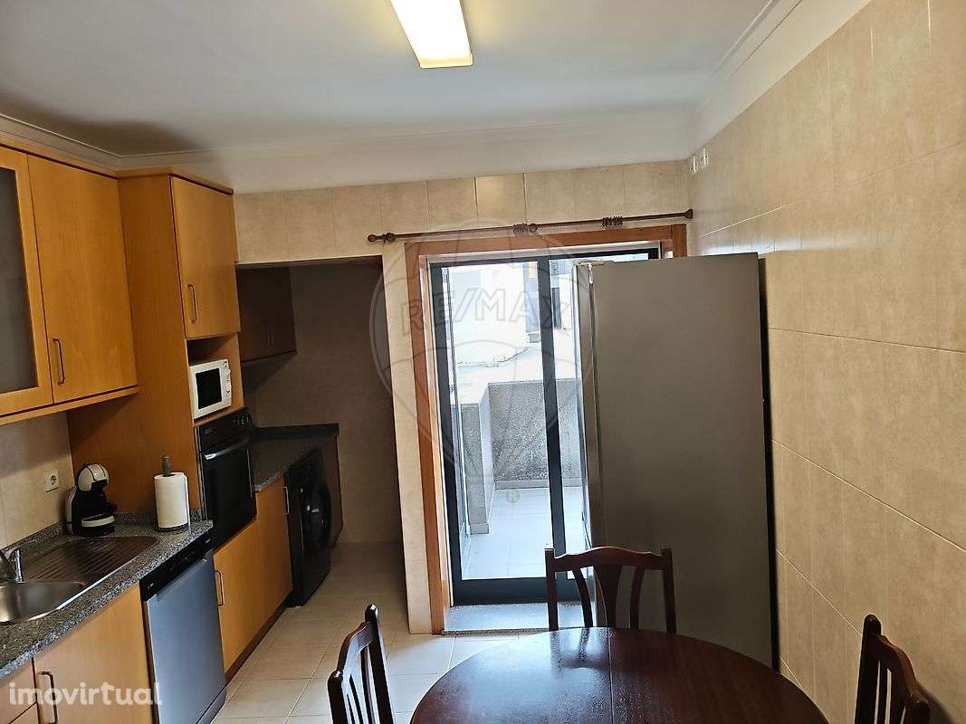 Apartamento T2 para arrendamento - Grande imagem: 2/17