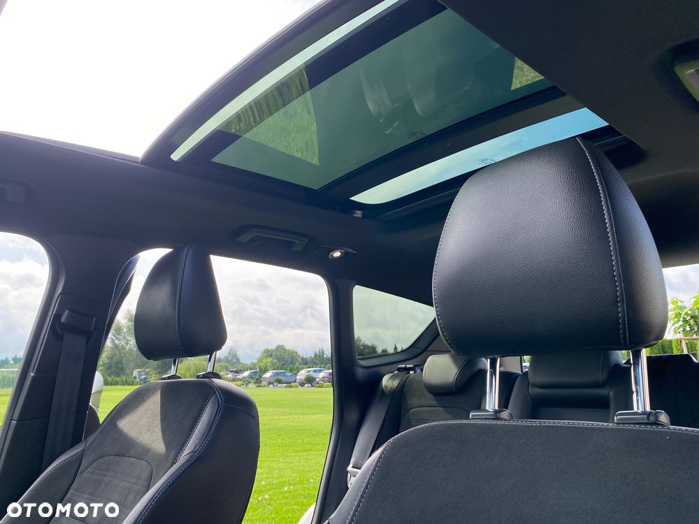 Ford Kuga 1.5 EcoBoost 2x4 ST-Line - 31