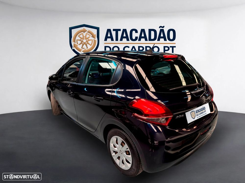 Peugeot 208 - 33