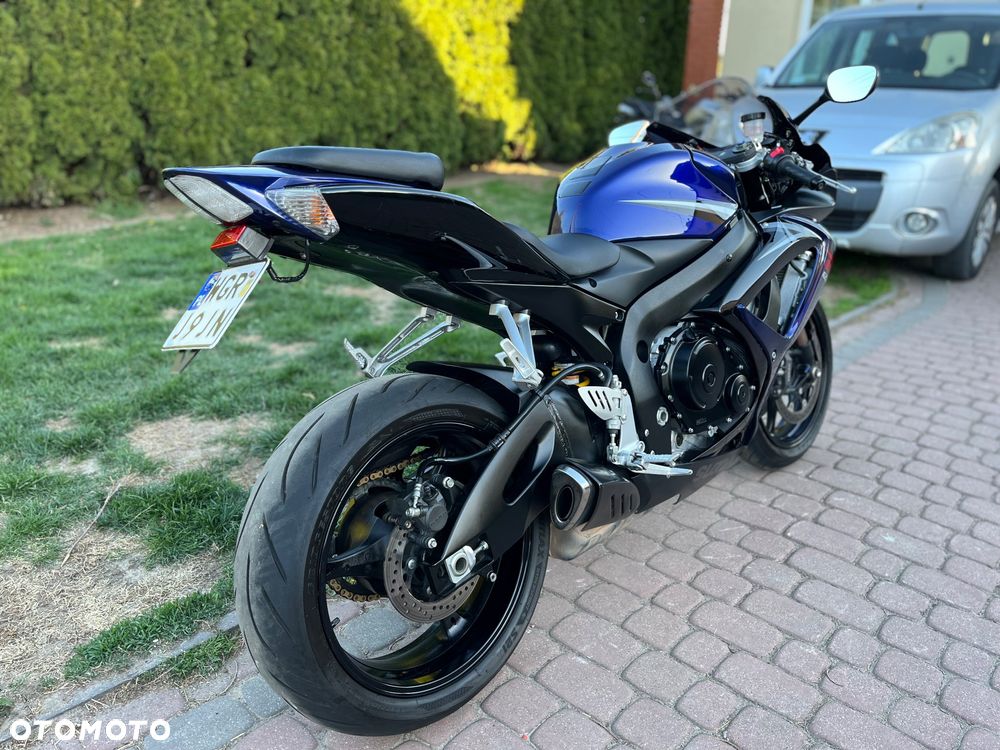 Suzuki GSX-R - 7