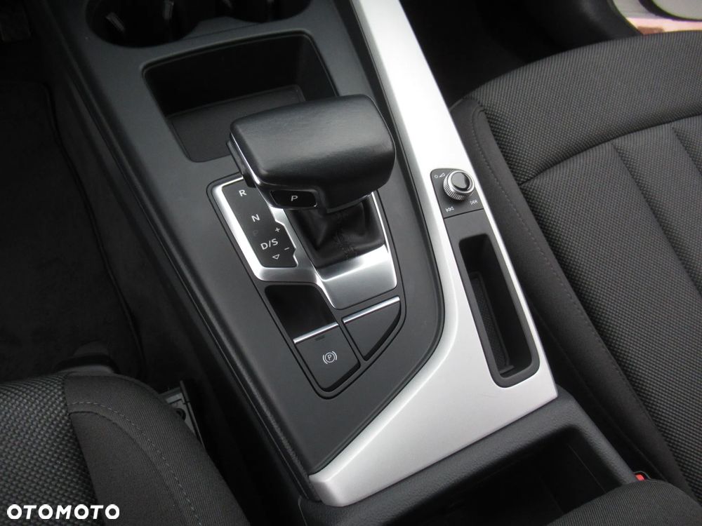 Audi A4 Limousine 35 TFSI S tronic - 17