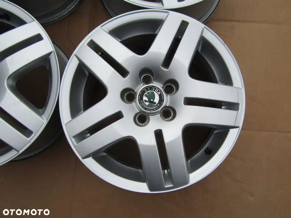 Felgi 15 Felgi Skoda Fabia II III Praktik Octavia I VW Polo Golf IV 5x100 - 9