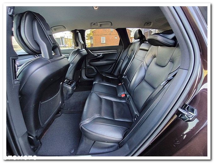 Volvo V90 Cross Country - 27